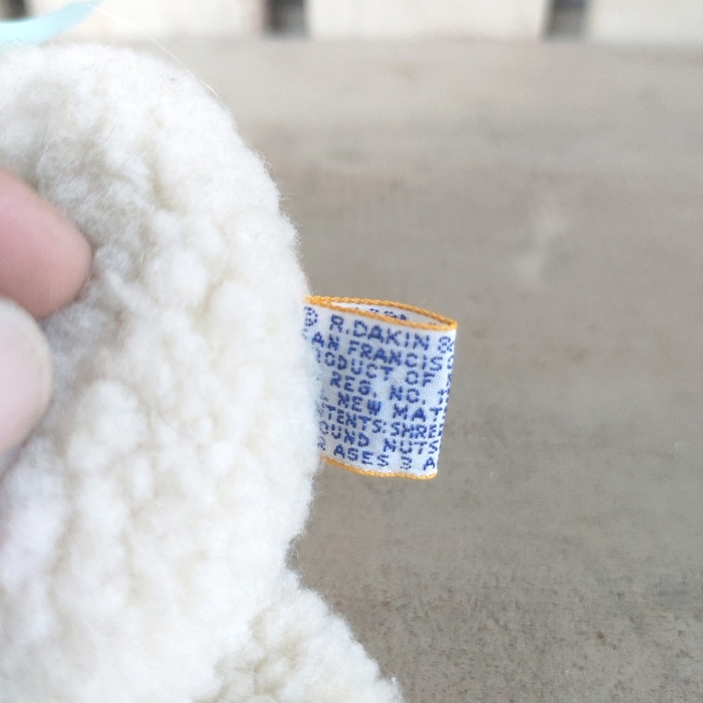 Vintage 1982 Dakin Little Baby Lamb Sitting Down Wool Blue White Ribbon Bow 6"H - Picture 4 of 12